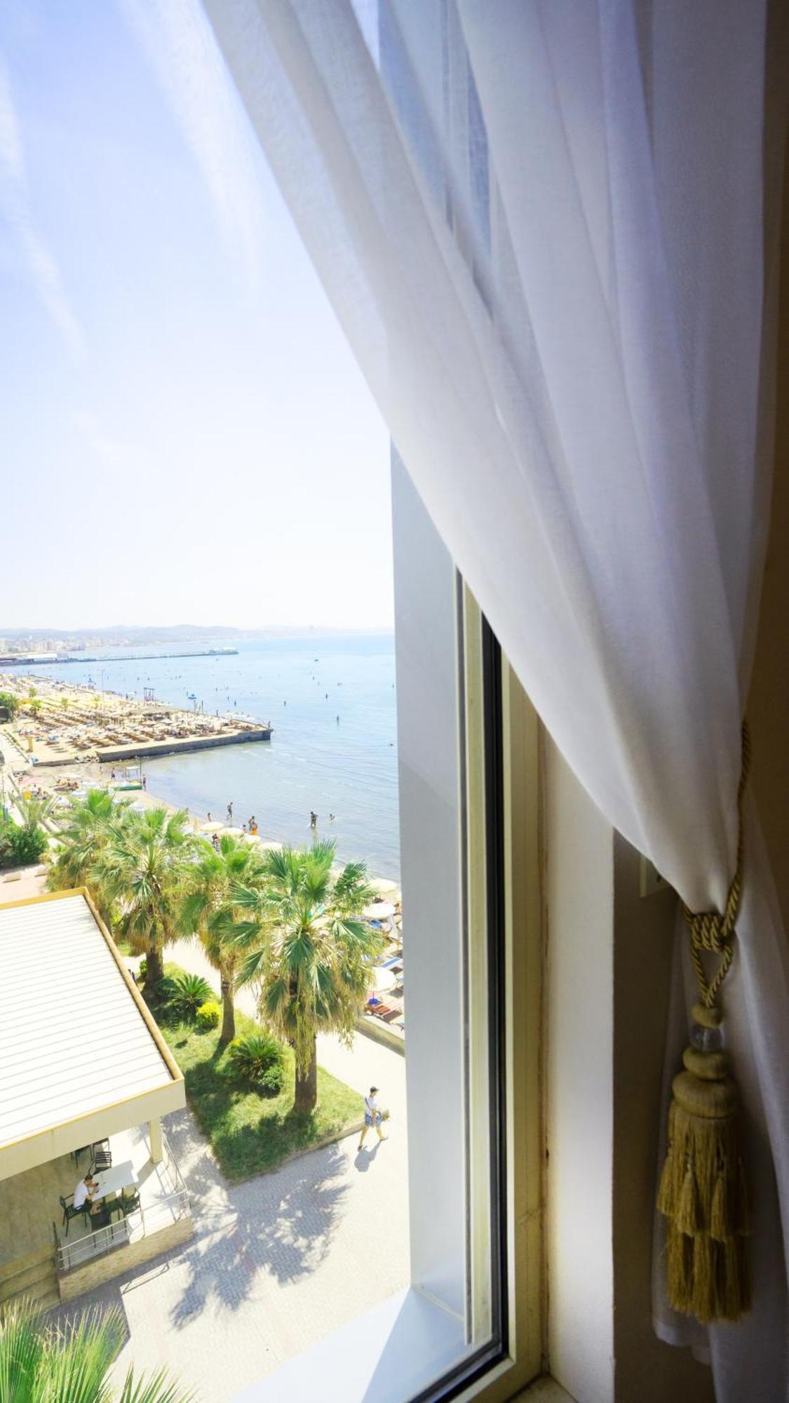 Sea View Apartement Durrës Exteriör bild